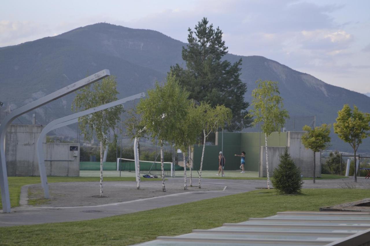 Apartamento Las Margas Golf Pirineo Aragones Sabinanigo Exterior photo